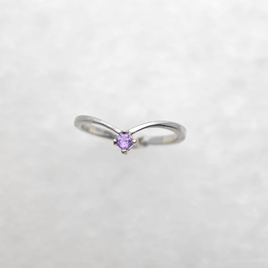 Amethyst V Ring